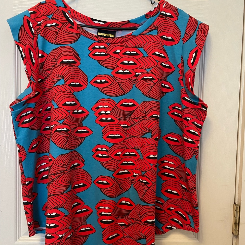 Nooworks Muscle Tee Mouths by Lydia Ortiz 5X